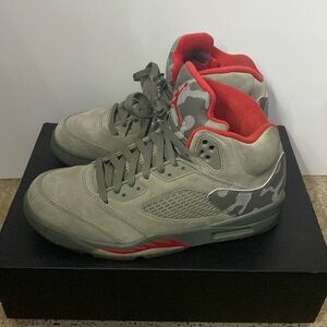 Air Jordan retro 5 “camo”